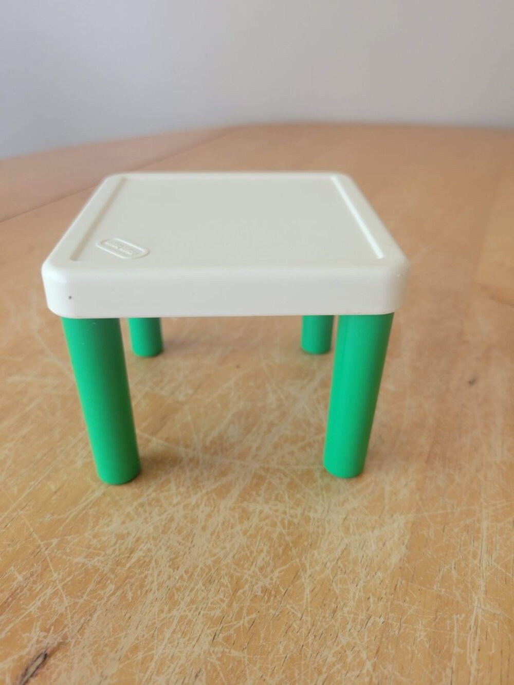 Vintage Little Tikes Dollhouse Furniture,  Kitchen Green Table + 2 Yellow Chairs - Picture 10 of 12